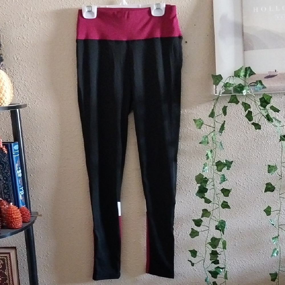 Women's Athletic Black/Red/White Workout Leggings - Small